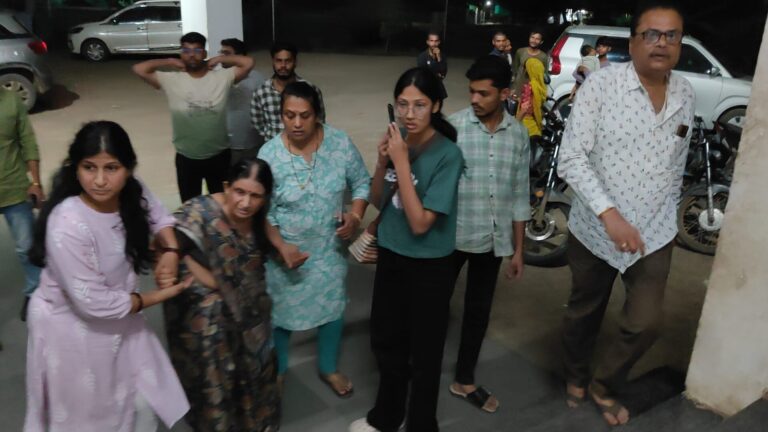 गुजरी बाईपास पर लूट की वारदात, नकाबपोशों ने परिवार पर किया हमला, 10 लाख की लूट