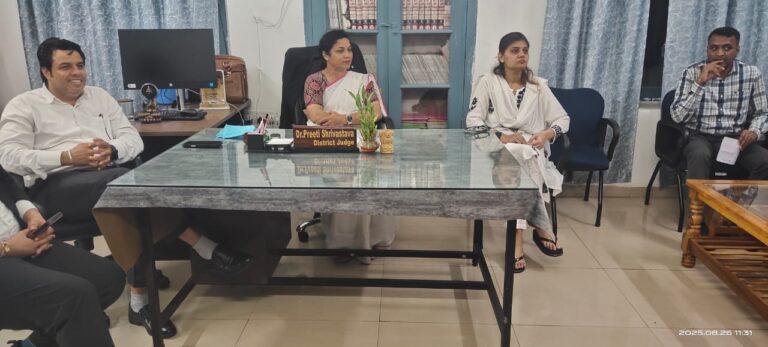 डॉ. अंबेडकर नगर में नेशनल लोक अदालत की तैयारी को लेकर बैठक
