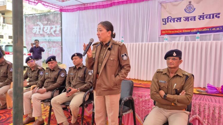 थाना किशनगंज के ग्राम सोनवाय में जनसंवाद कार्यक्रम आयोजित