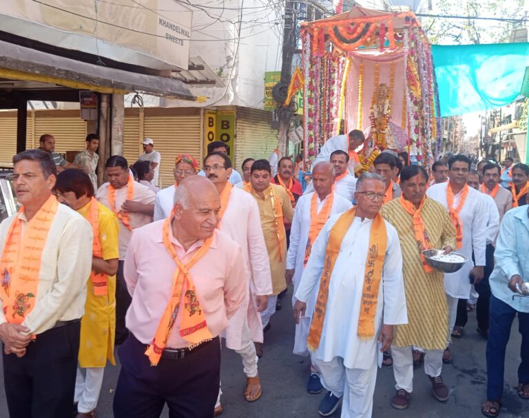 रामनवमी पर भक्ति भाव के साथ निकली श्री राम रथ यात्रा